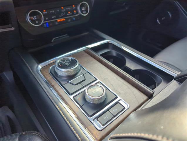 Used 2018 Ford Expedition Max Platinum AWD/4WD image 14