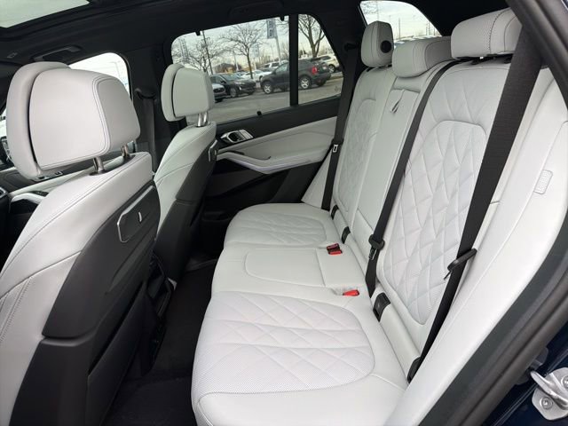 Used 2026 BMW X5 xDrive50e w/ Executive Package image 14