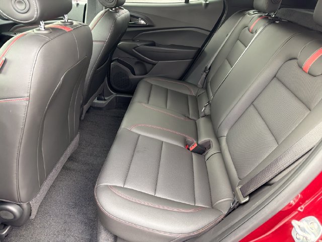 Certified 2024 Chevrolet Trax RS w/ Sunroof Package FWD image 25