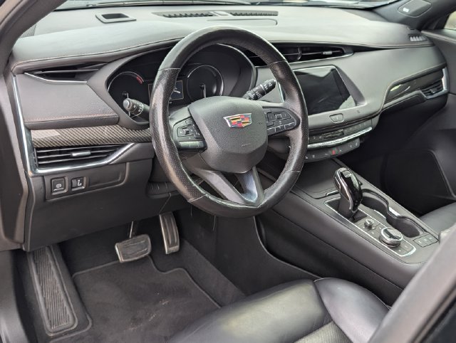 Used 2021 Cadillac XT4 Sport AWD/4WD image 5
