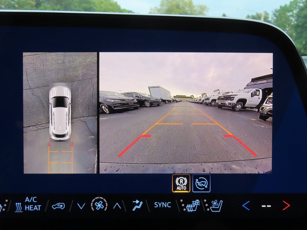 New 2026 Chevrolet Equinox EV LT w/ Convenience Package II image 7