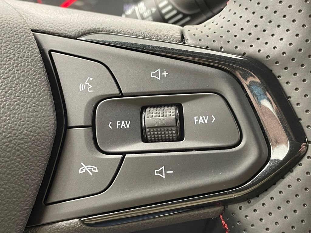 New 2026 Chevrolet Trax RS FWD image 24