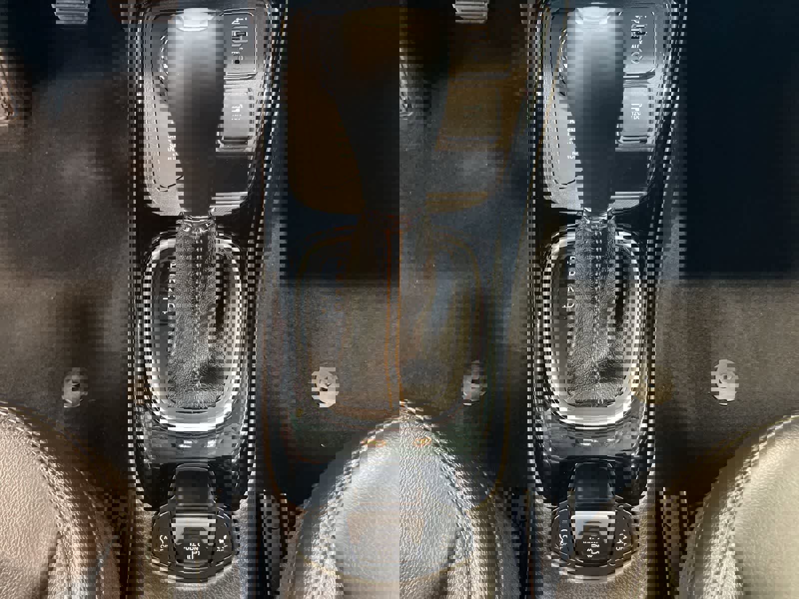 Used 2019 Jeep Compass Limited image 16