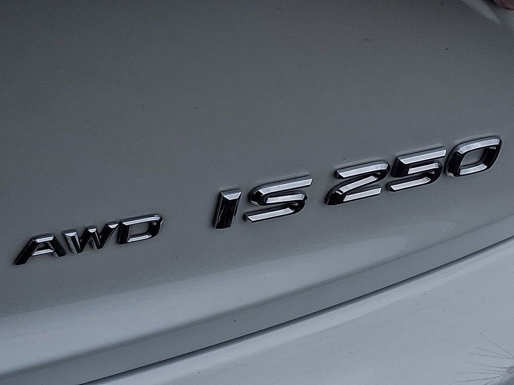 Used 2015 Lexus IS 250 AWD w/ Navigation System Package image 31