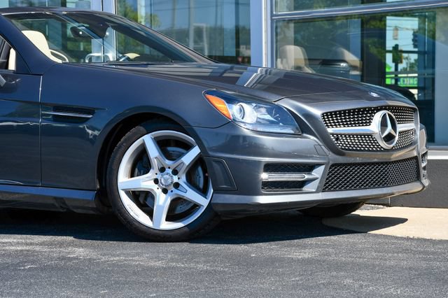 Used 2015 Mercedes-Benz SLK 250 image 10