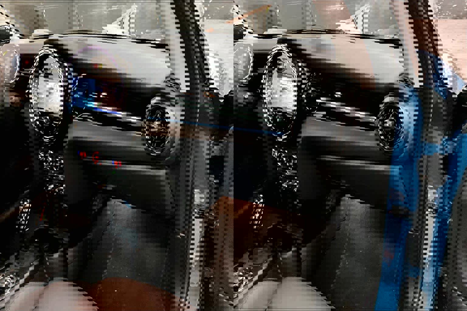 Used 2024 MINI Cooper SE image 18