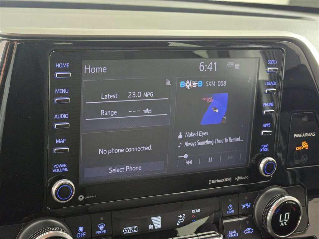 Used 2022 Toyota Highlander LE image 29