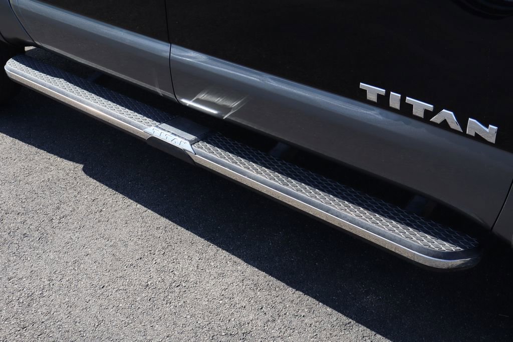 Used 2023 Nissan Titan Platinum Reserve w/ Moonroof Package image 10