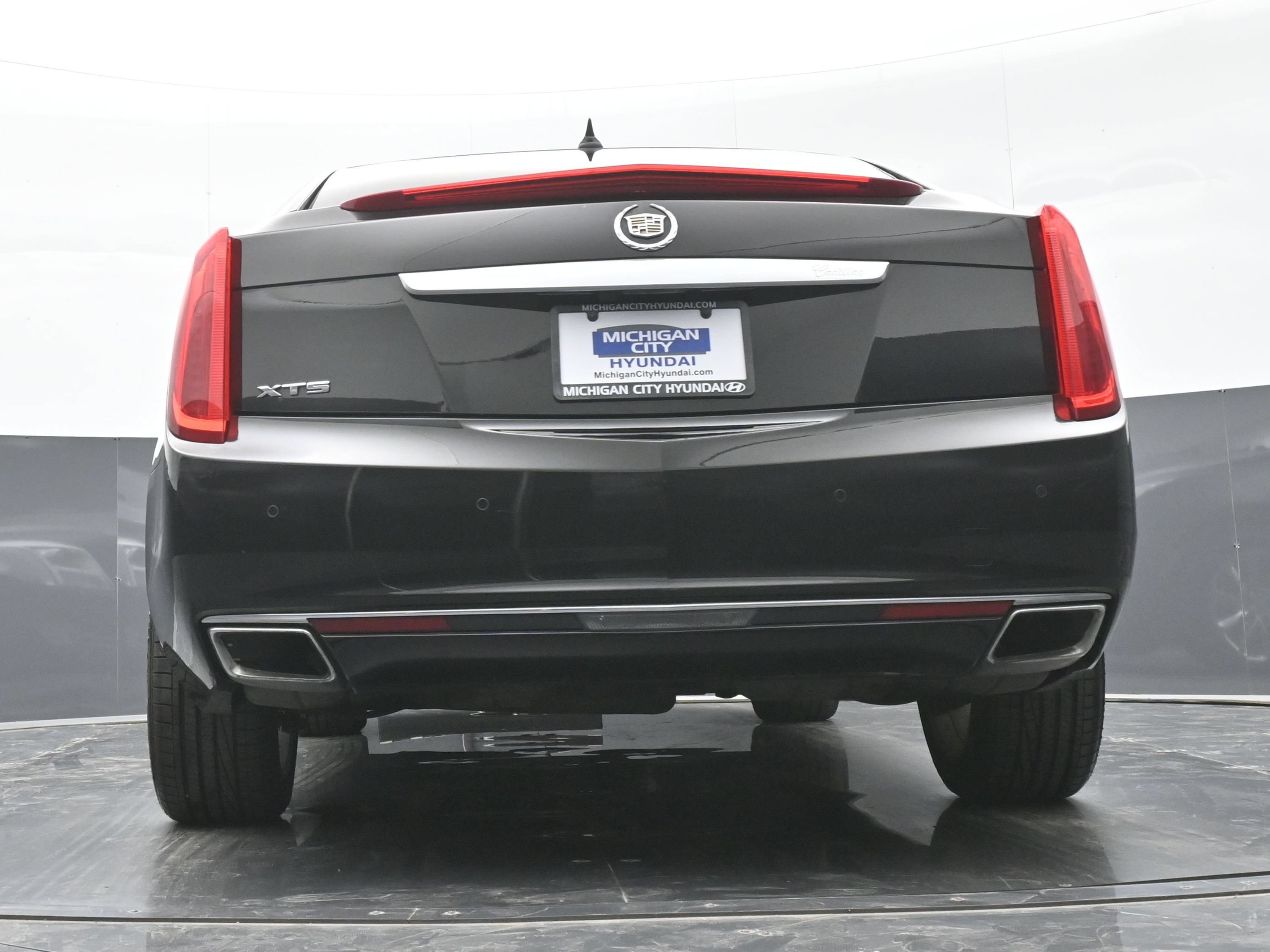 Used 2014 Cadillac XTS Luxury w/ Driver Awareness Package FWD image 37