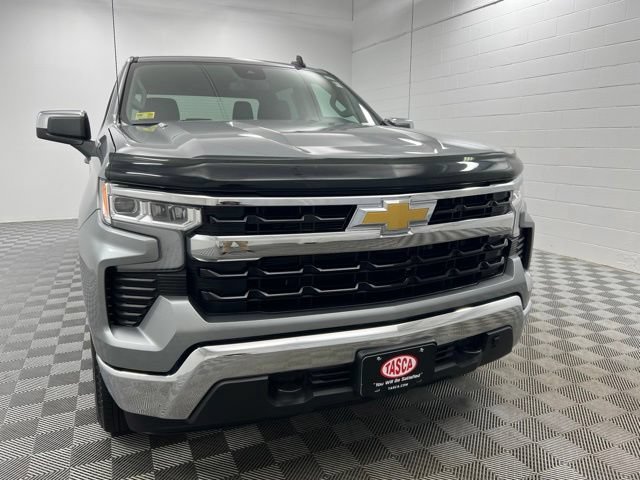 Used 2023 Chevrolet Silverado 1500 LT AWD/4WD image 3