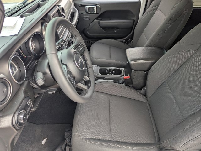 Used 2023 Jeep Wrangler Sport AWD/4WD image 16