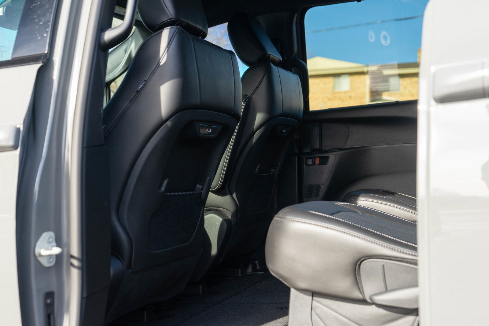 Used 2024 Chrysler Pacifica Touring-L w/ S Appearance Package image 26