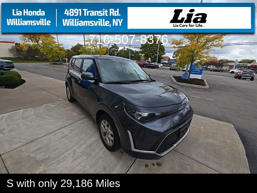 Used 2023 Kia Soul S image 1
