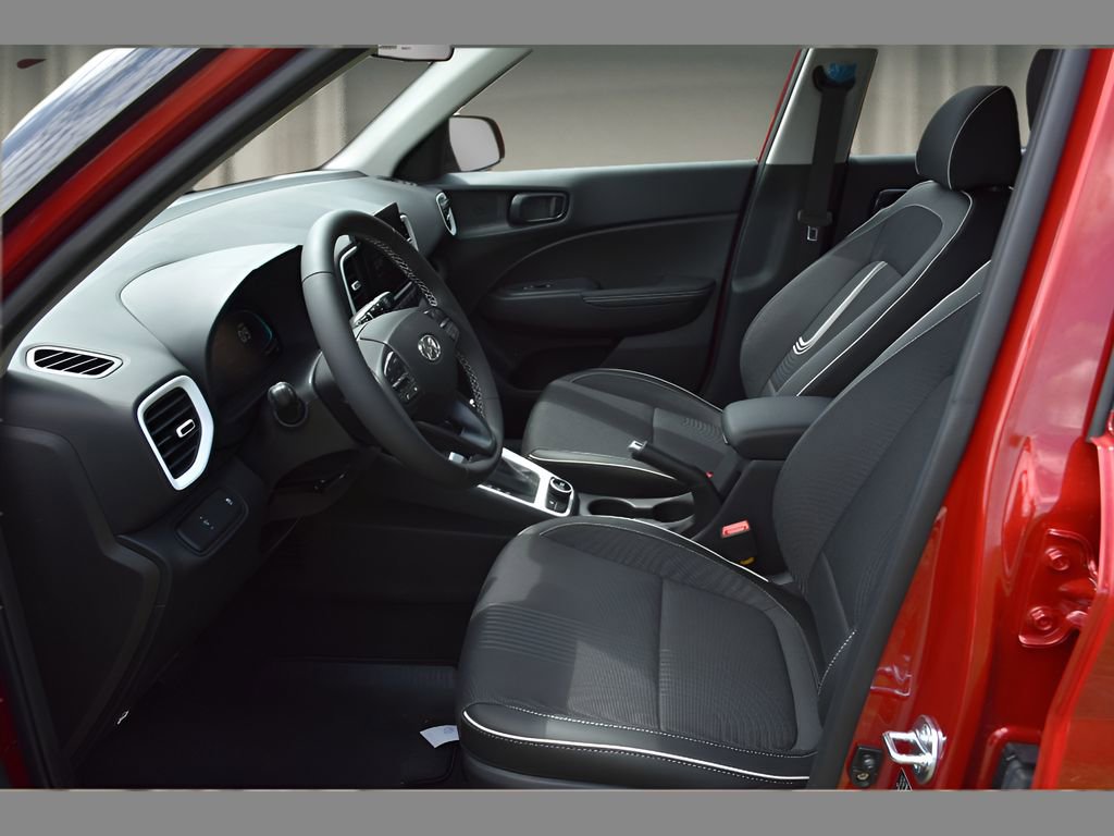 New 2025 Hyundai Venue Limited image 7