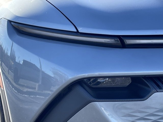 New 2026 Chevrolet Equinox EV LT w/ LPO, Tech Bronze Package image 9