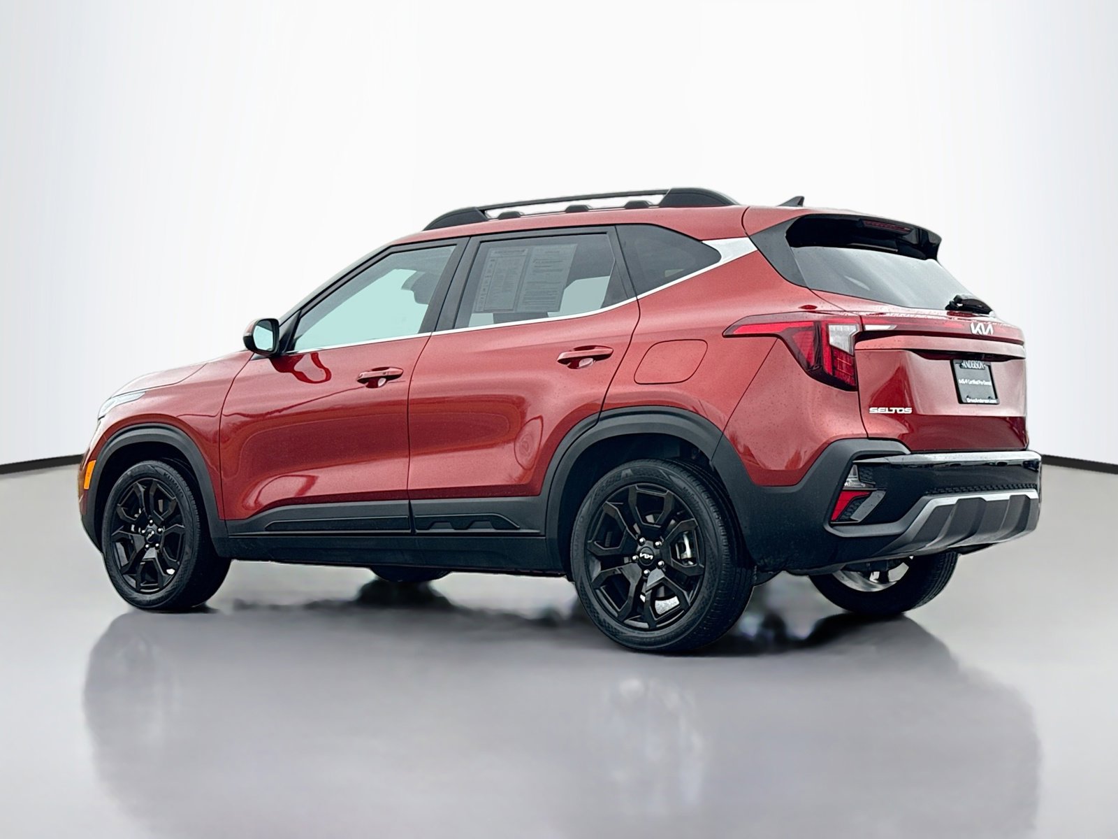 Used 2024 Kia Seltos X-Line image 13