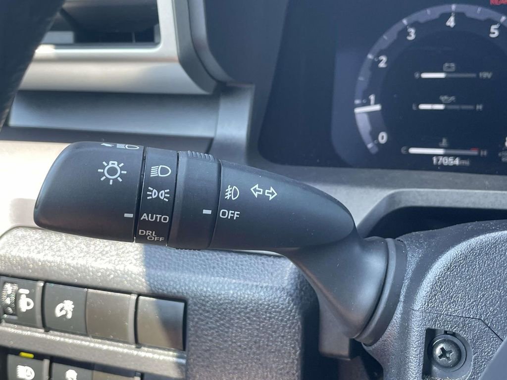 Used 2025 Toyota Tacoma TRD Off-Road AWD/4WD image 29