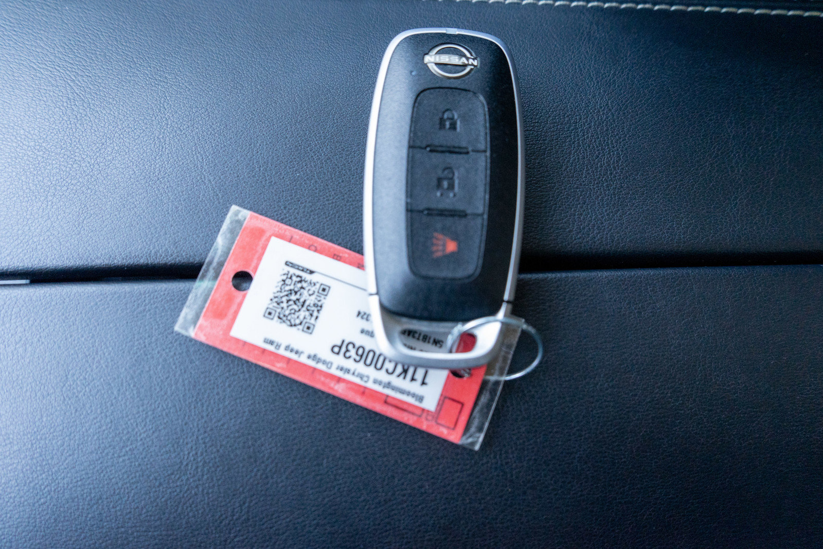 Used 2023 Nissan Rogue S AWD/4WD image 29