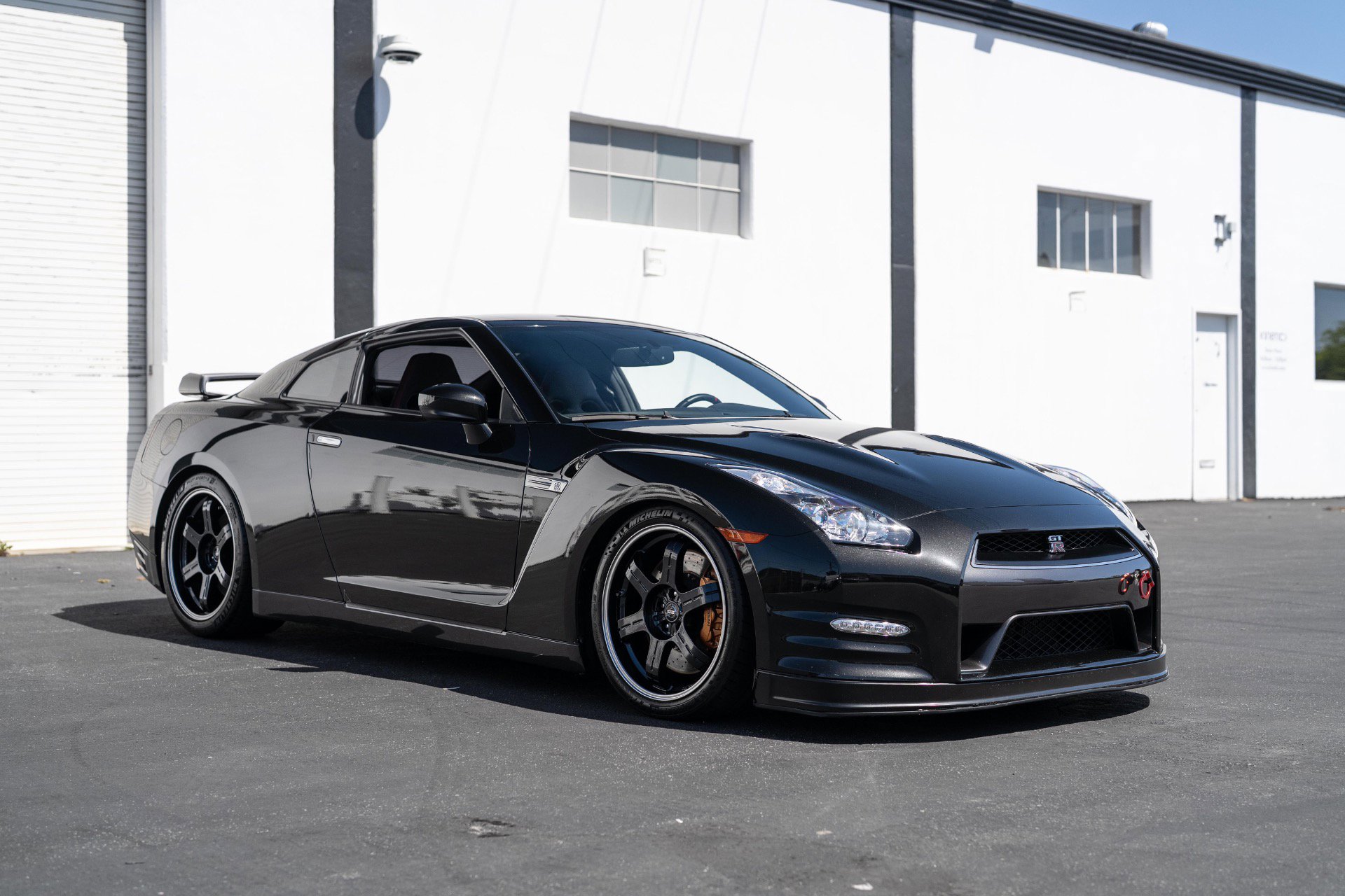 Used 2013 Nissan GT-R Black Edition AWD/4WD image 2