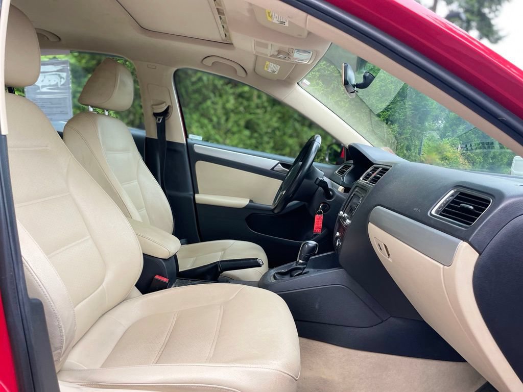 Used 2013 Volkswagen Jetta SE FWD image 20