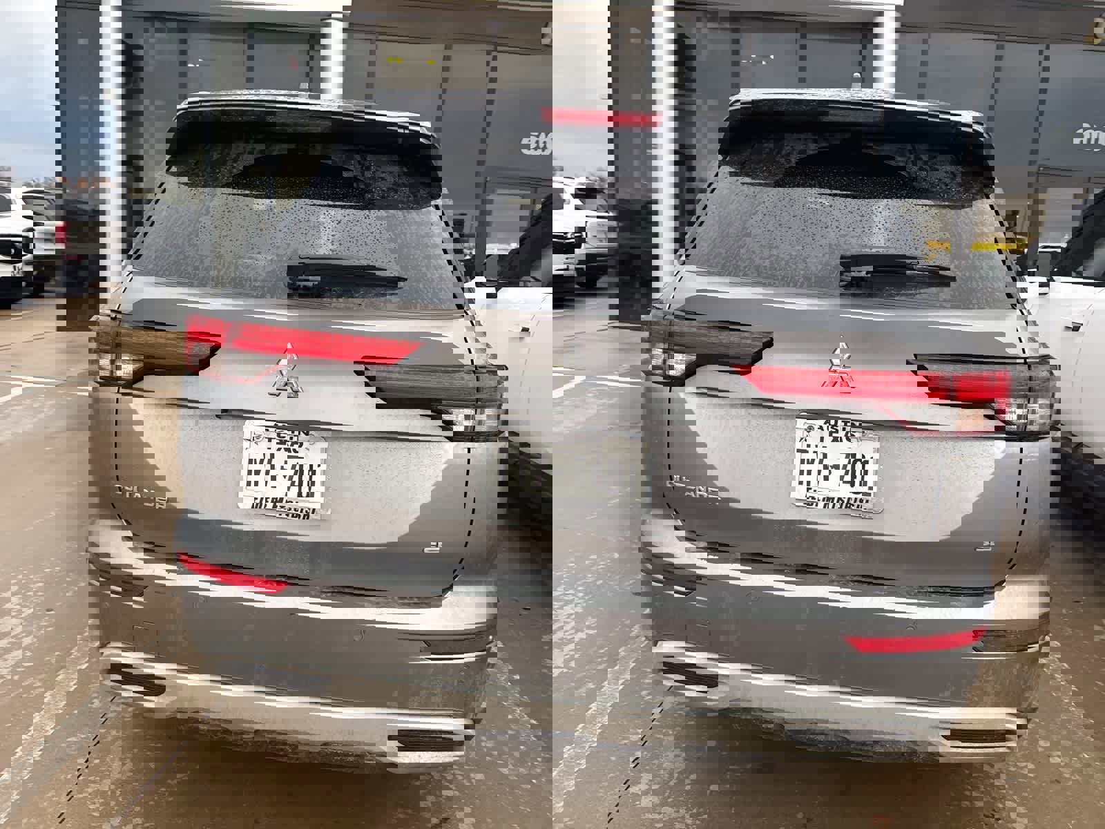 Used 2024 Mitsubishi Outlander SE image 5