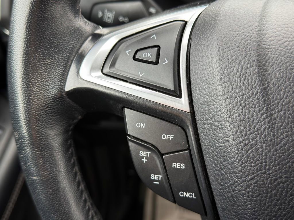 Used 2024 Ford Edge Titanium image 46