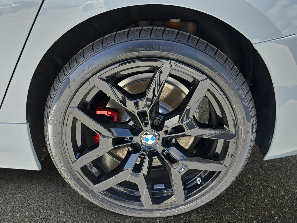 Used 2026 BMW 330i Sedan w/ M Sport Package RWD image 21