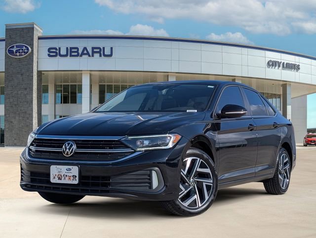 Used 2023 Volkswagen Jetta SEL FWD image 1