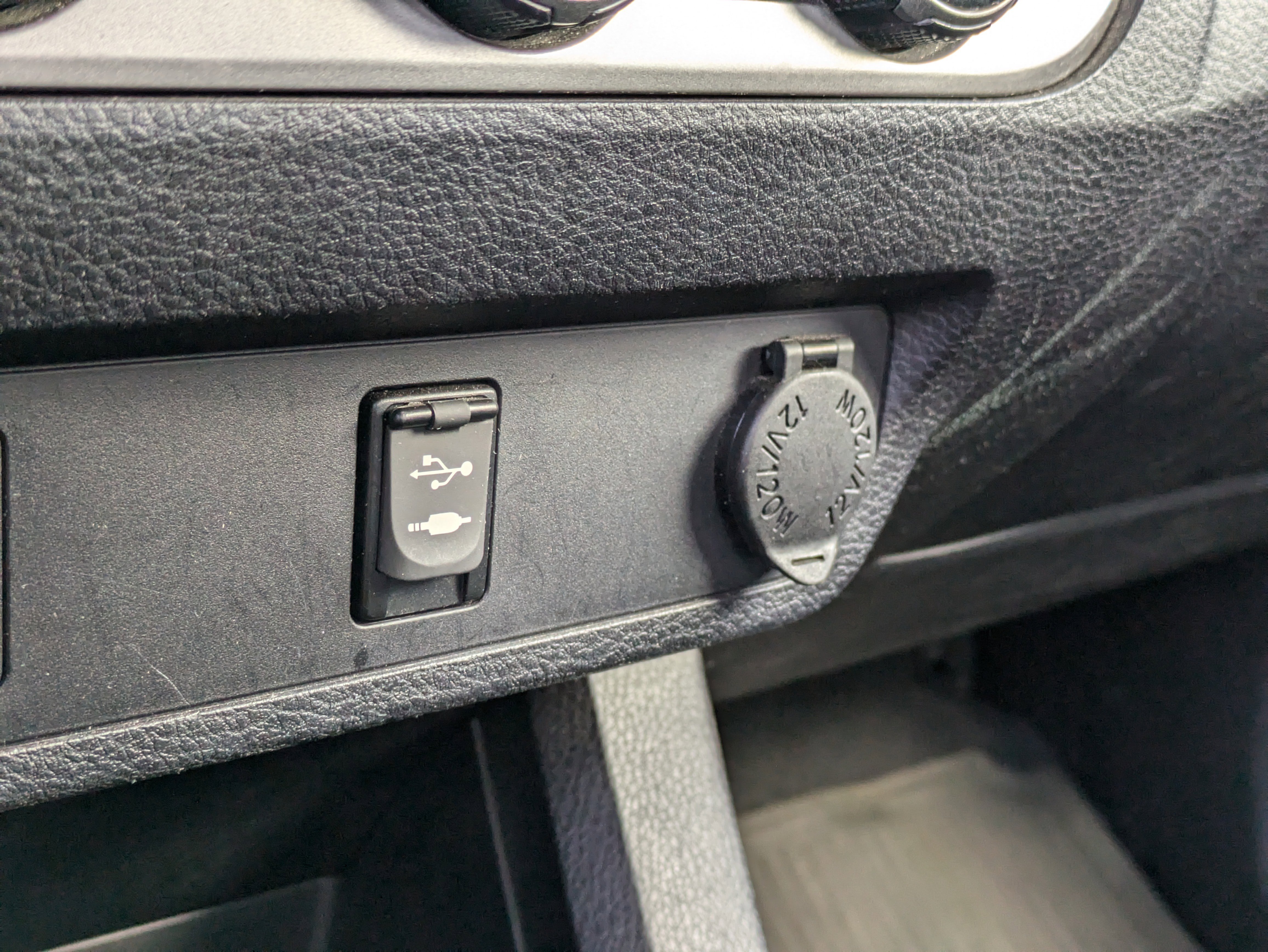 Used 2016 Toyota Tacoma SR5 image 27