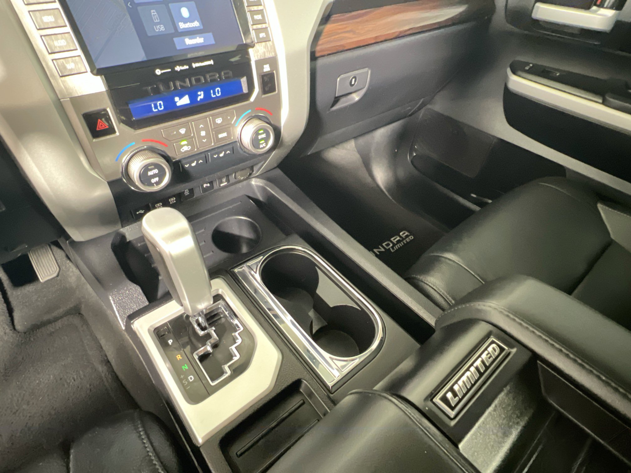 Used 2020 Toyota Tundra Limited w/ Limited Premium Package RWD image 25