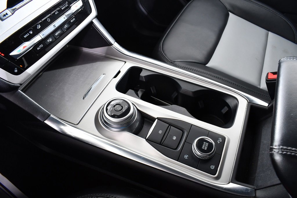 Used 2023 Ford Explorer XLT w/ Equipment Group 202A image 31