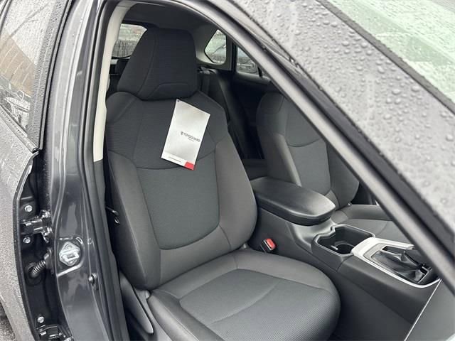 Used 2025 Toyota RAV4 LE FWD image 24