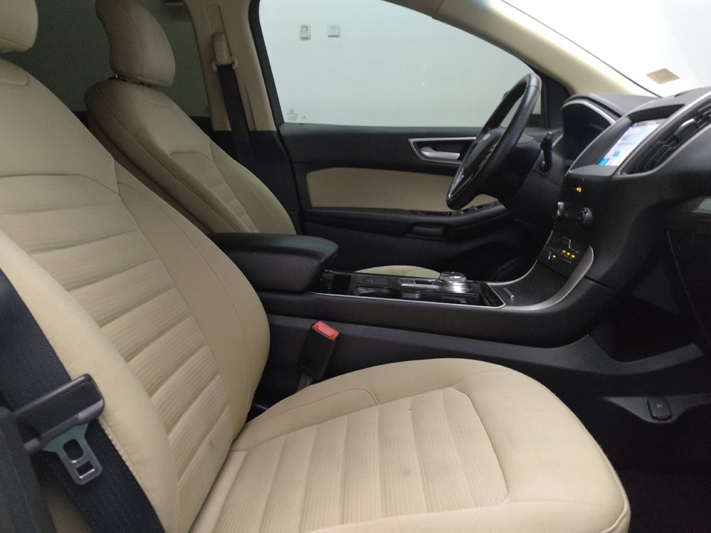 Used 2019 Ford Edge SEL FWD image 21