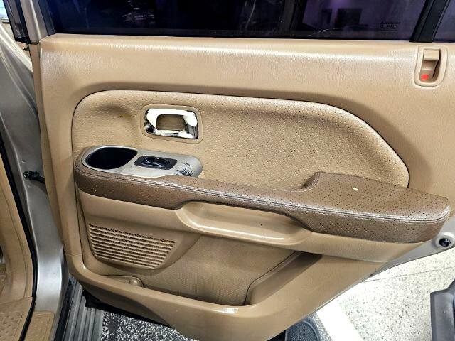 Used 2004 Honda Pilot EX image 30