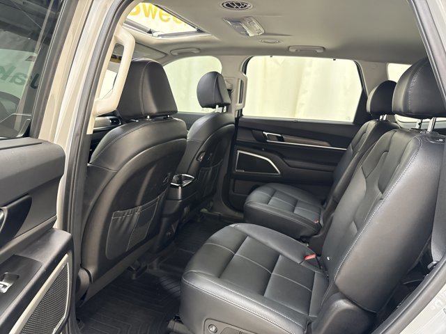 Certified 2022 Kia Telluride EX w/ EX Premium Package image 14
