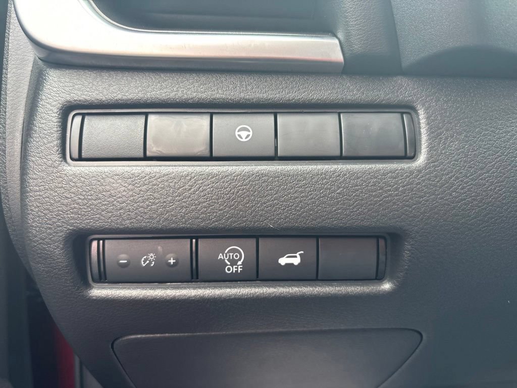 Certified 2026 Nissan Rogue SV AWD/4WD image 15