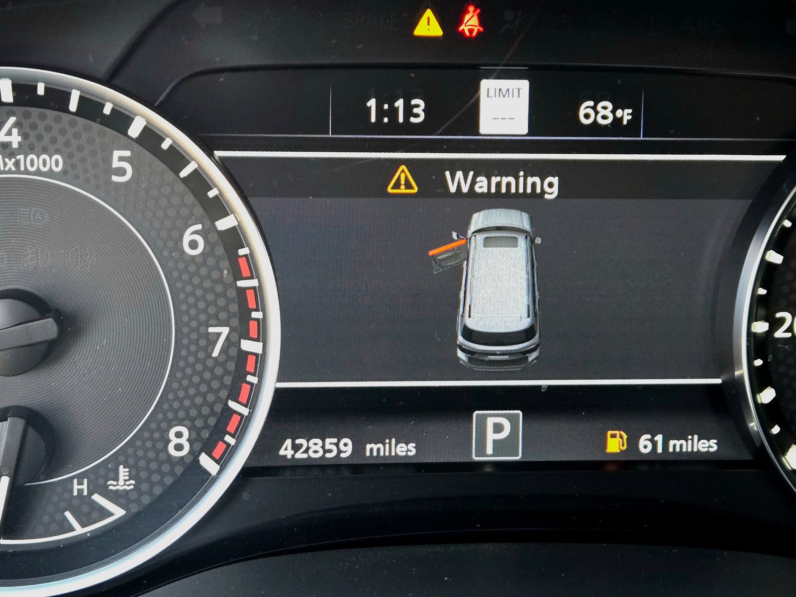 Used 2021 Nissan Armada Platinum w/ Captain's Chairs Package image 14