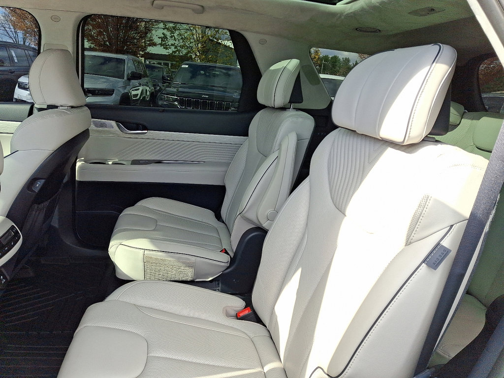 Used 2025 Hyundai Palisade Calligraphy image 20