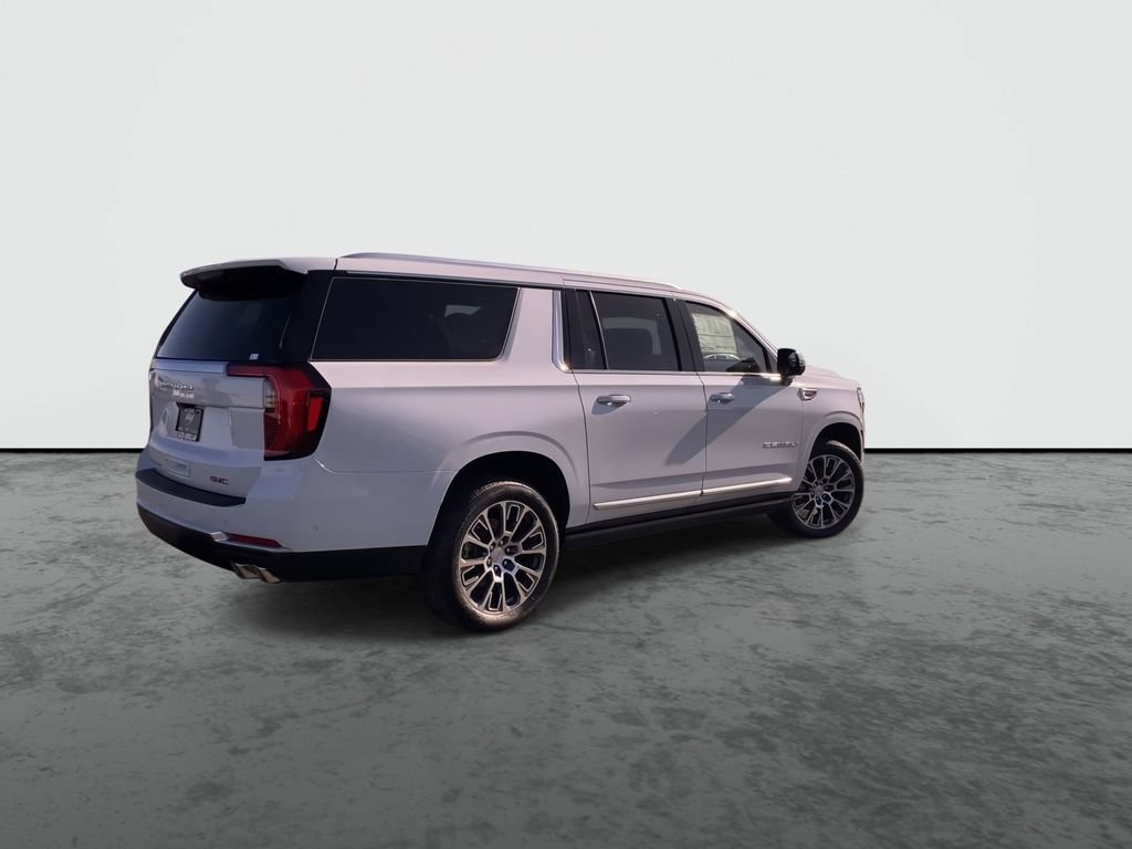 Used 2026 GMC Yukon XL Denali w/ Denali Reserve Package AWD/4WD image 8
