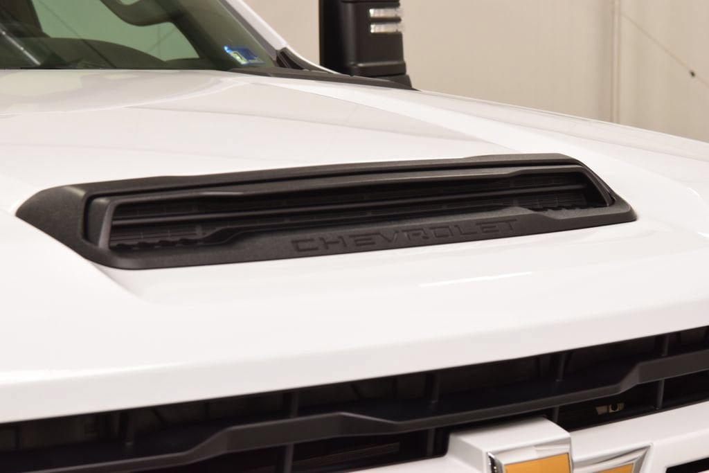 New 2026 Chevrolet Silverado 2500 Custom w/ Custom Value Package AWD/4WD image 14