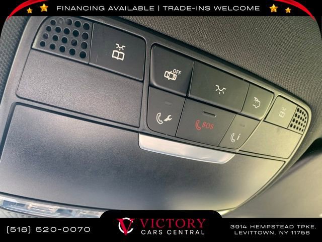 Used 2018 Mercedes-Benz GLC 300 4MATIC w/ Premium Package image 32