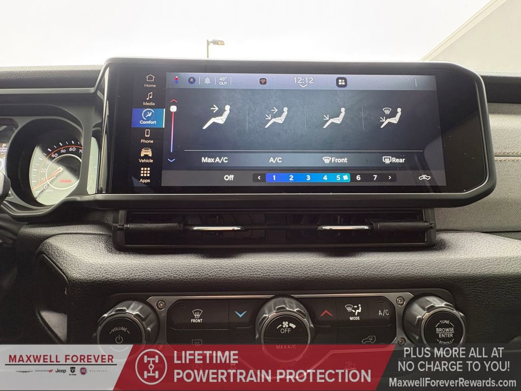 Used 2024 Jeep Gladiator Sport image 4