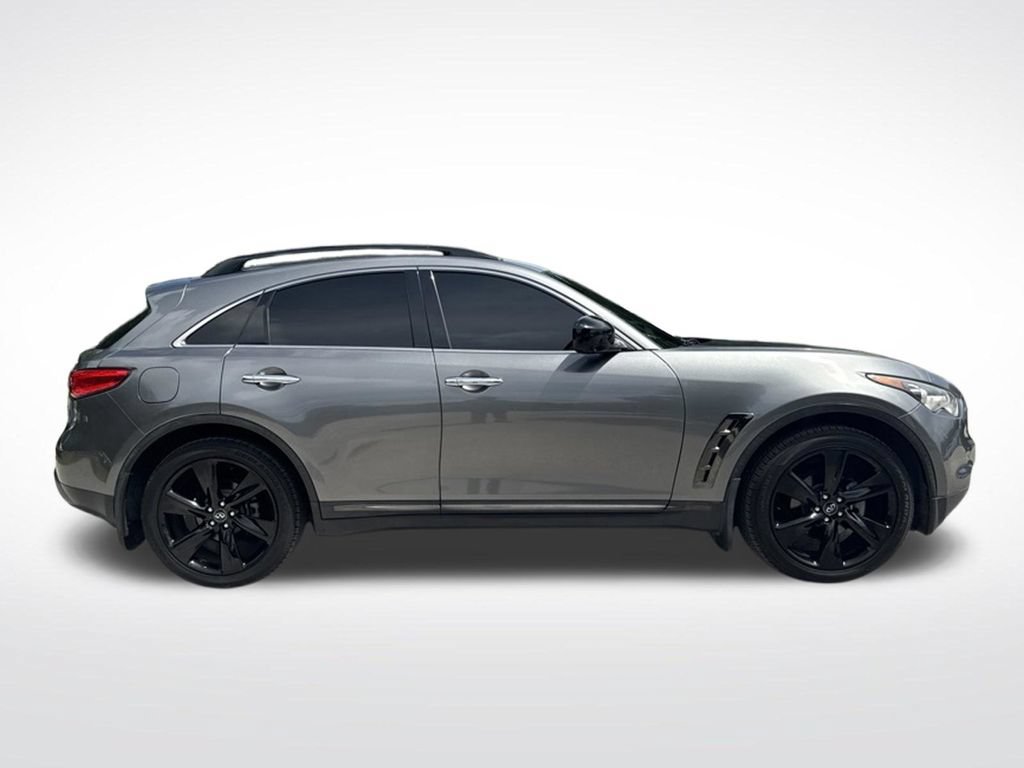 Used 2017 INFINITI QX70 2WD w/ Premium Package image 4