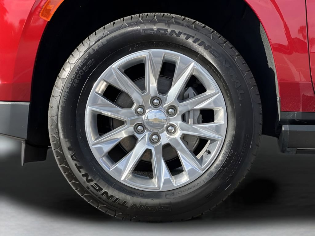 Used 2024 Chevrolet Suburban Premier image 13