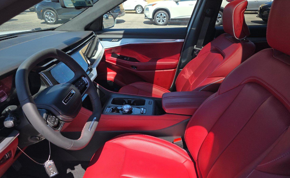 Used 2024 Jeep Wagoneer Launch Edition AWD/4WD image 7