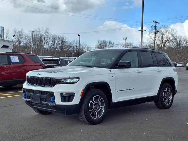 Used 2022 Jeep Grand Cherokee Trailhawk image 1