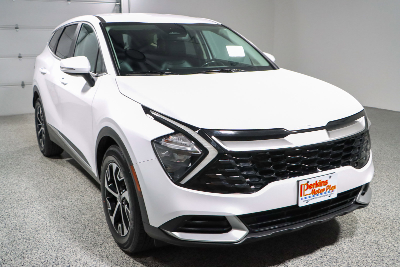 Used 2023 Kia Sportage EX image 5
