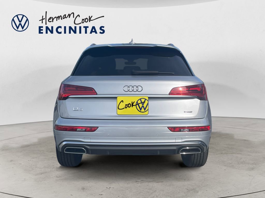 Used 2022 Audi Q5 2.0T Premium w/ Convenience Package image 4