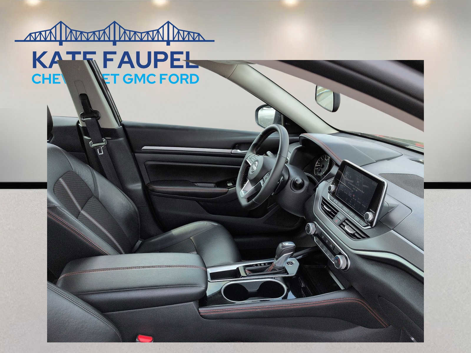 Used 2025 Nissan Altima 2.5 SR FWD image 7
