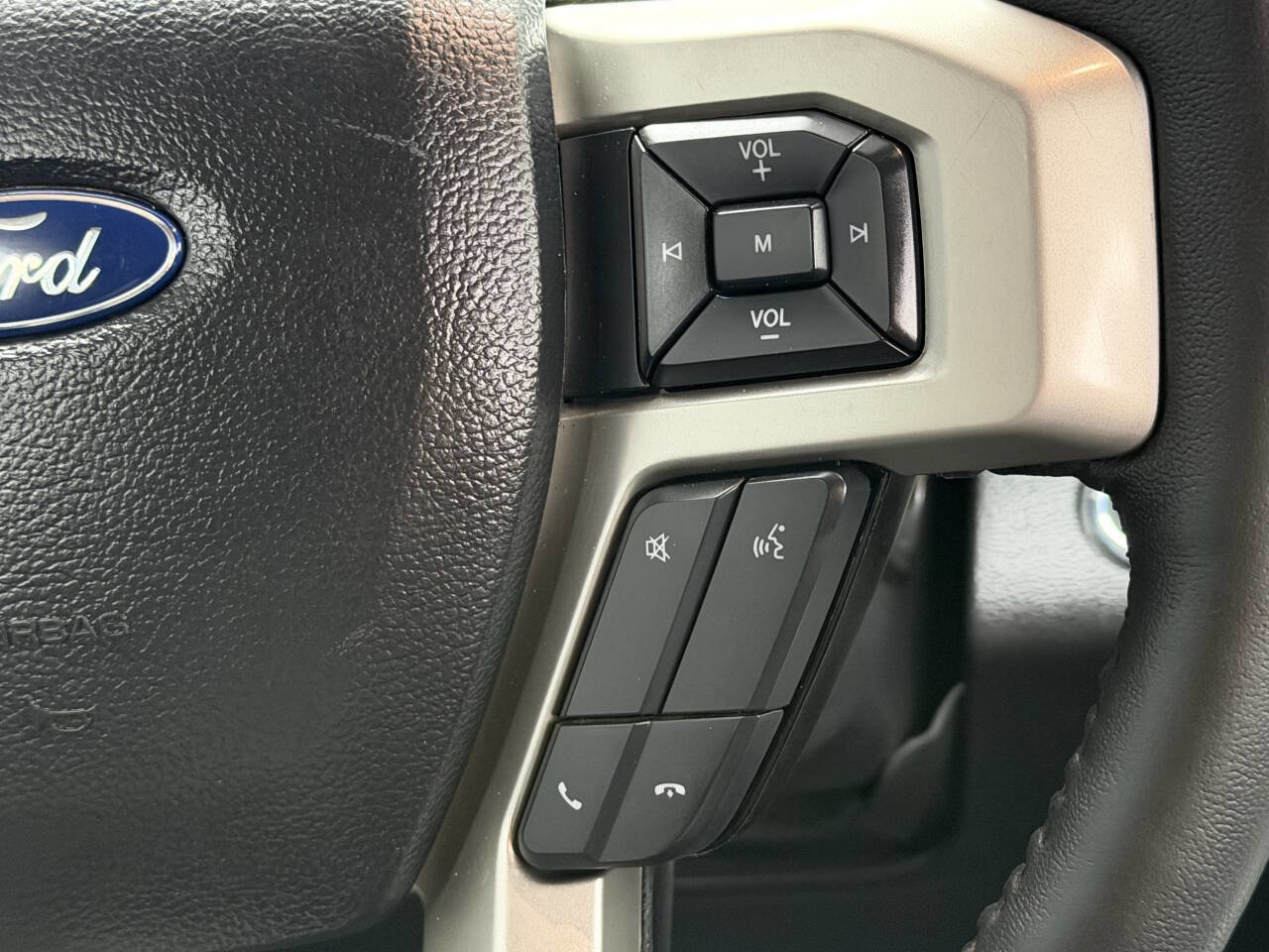 Used 2019 Ford F250 Lariat w/ Lariat Ultimate Package AWD/4WD image 25